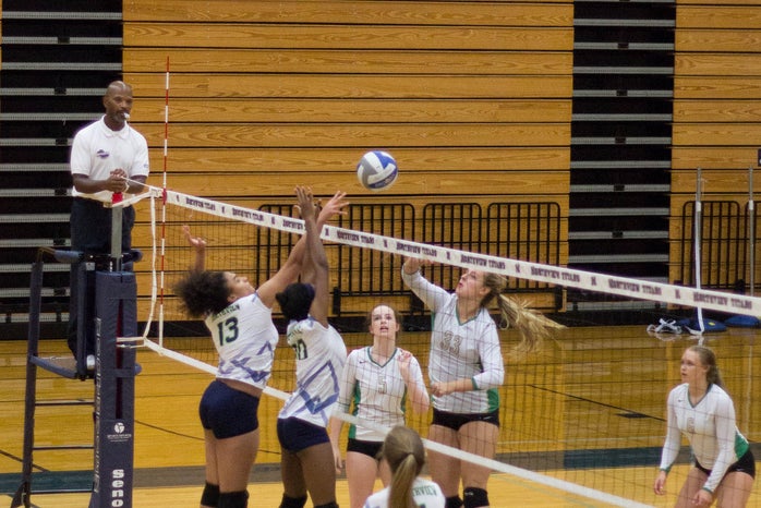 Tiffany Meh sports volleyball over the net spike?width=698&height=466&fit=crop&auto=webp