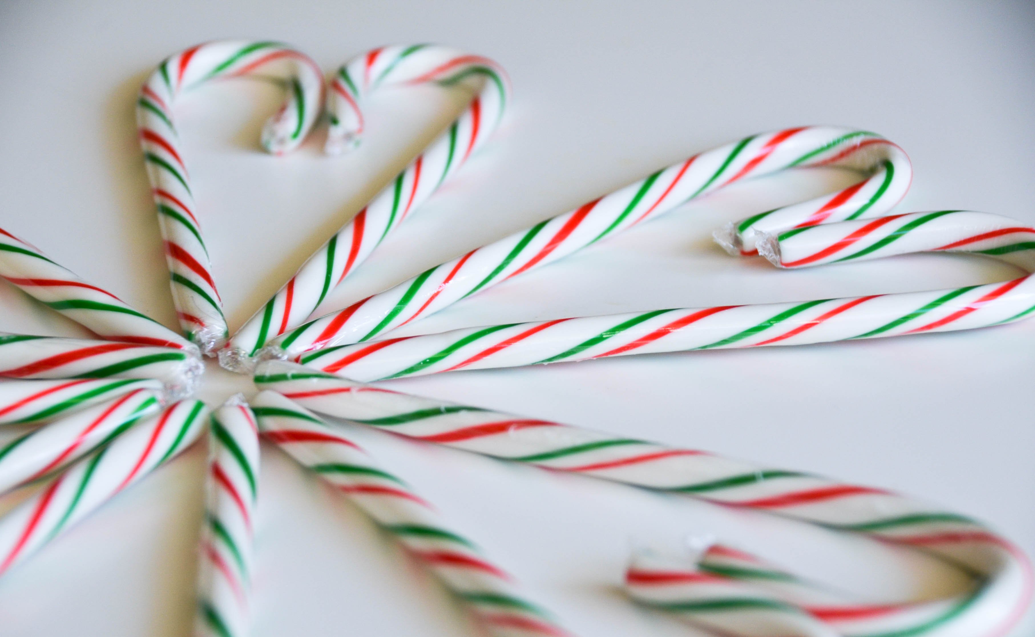 Jocelyn Hsu candy canes 4?width=698&height=466&fit=crop&auto=webp&dpr=4