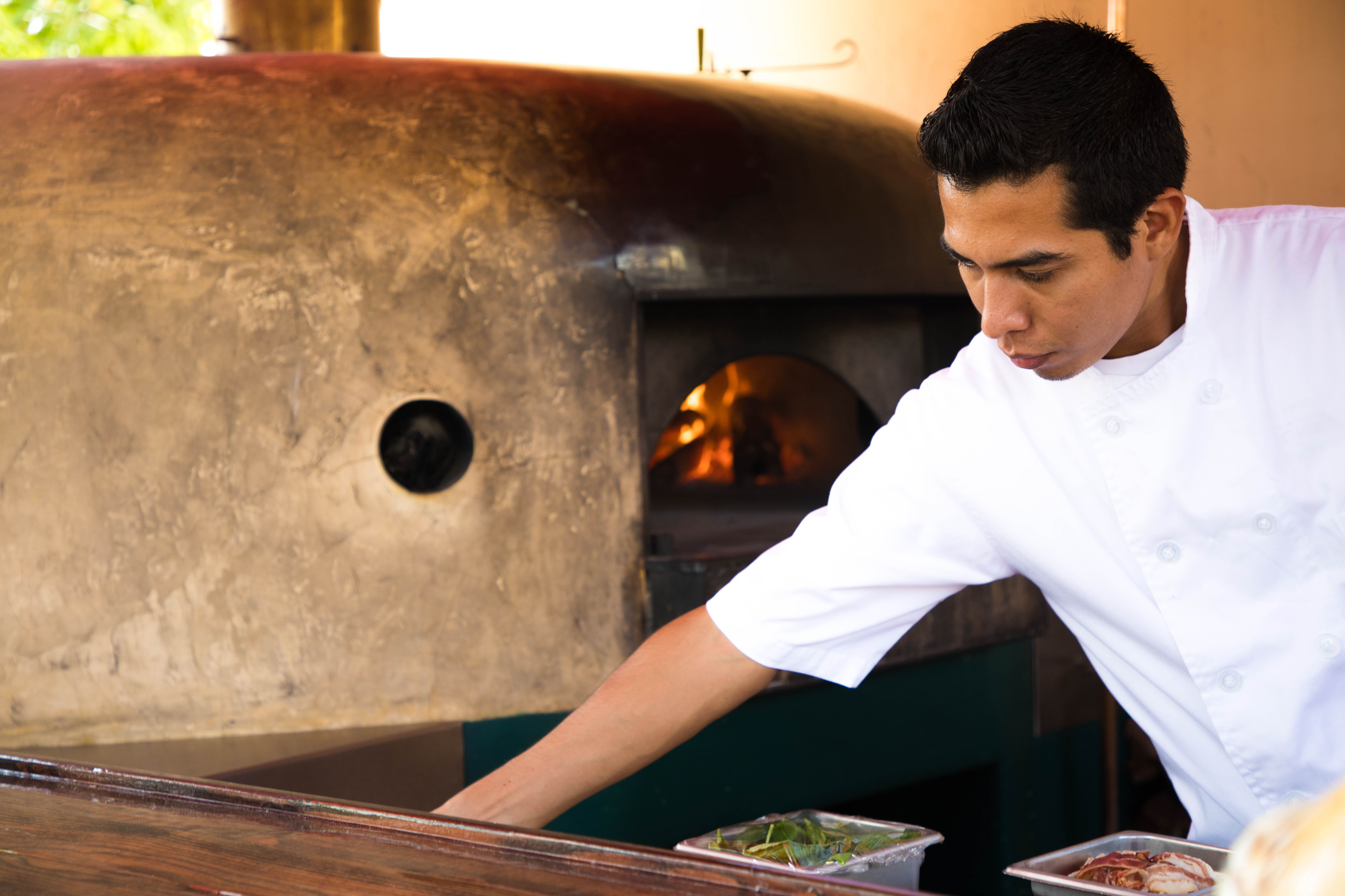 Alex Frank male chef cook?width=698&height=466&fit=crop&auto=webp&dpr=4