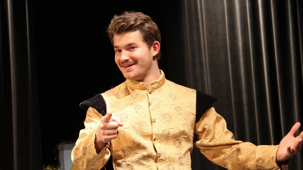 jr reppng by Jordan Richards?width=698&height=466&fit=crop&auto=webp&dpr=4