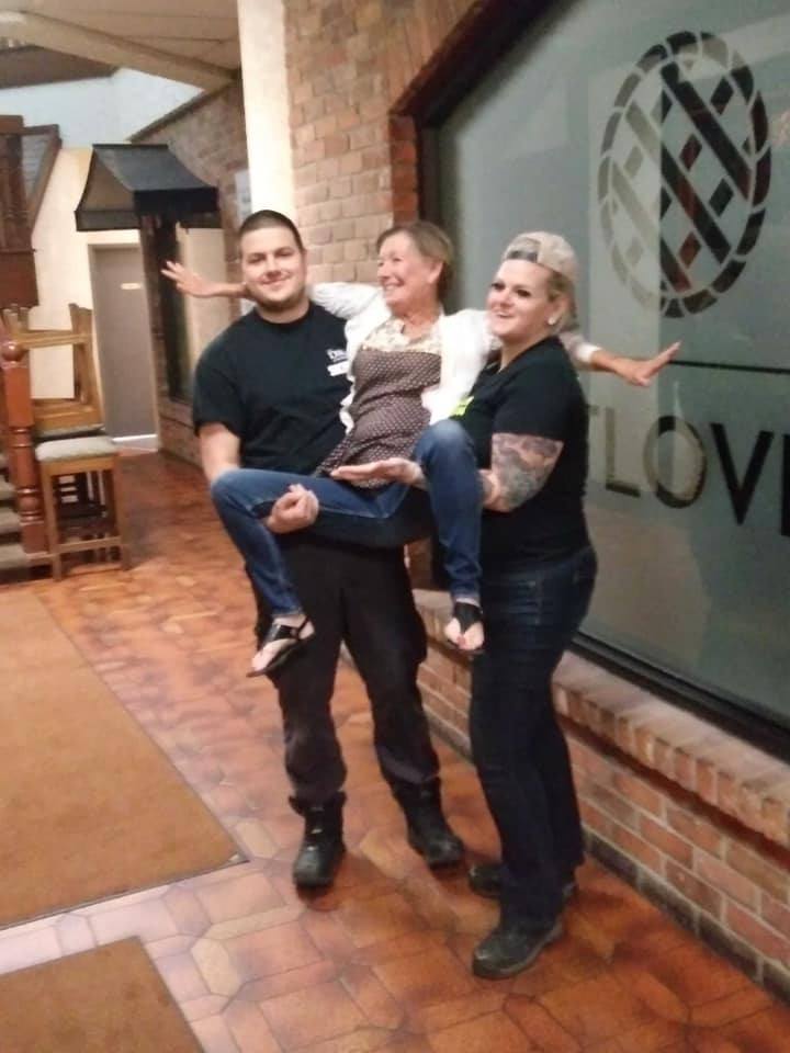 Bouncing back in a man\'s world 3