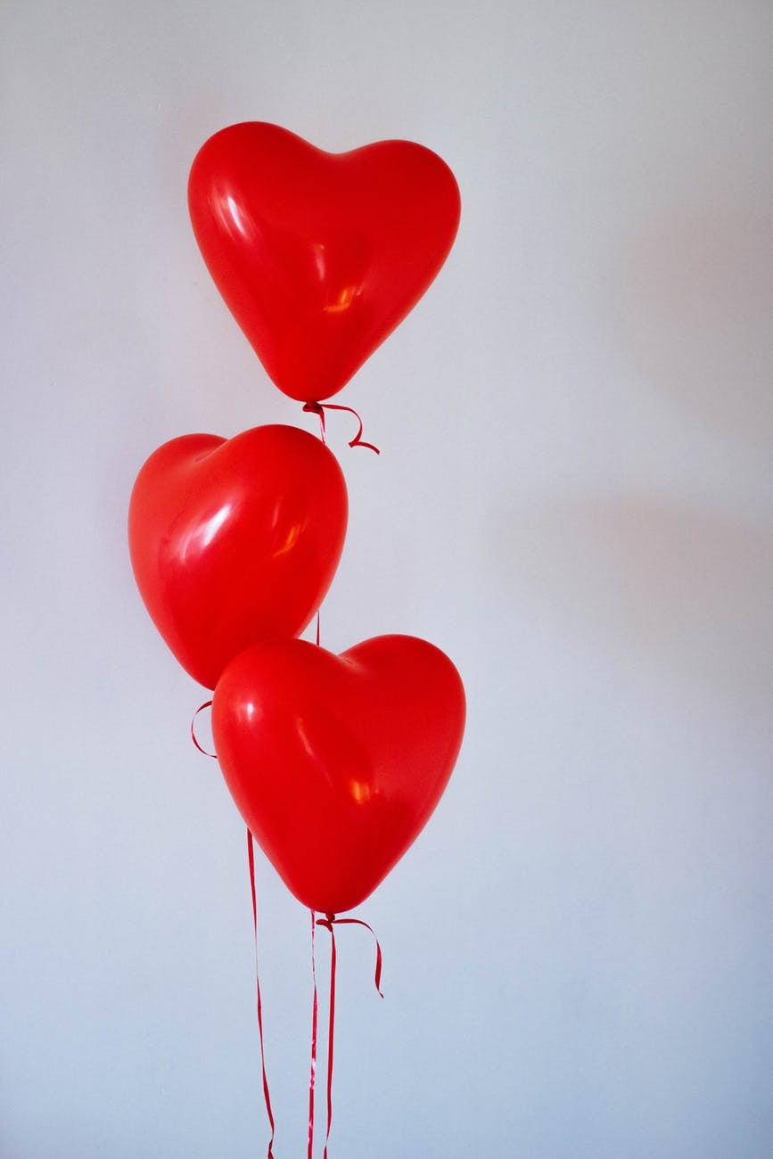 3 heart balloons
