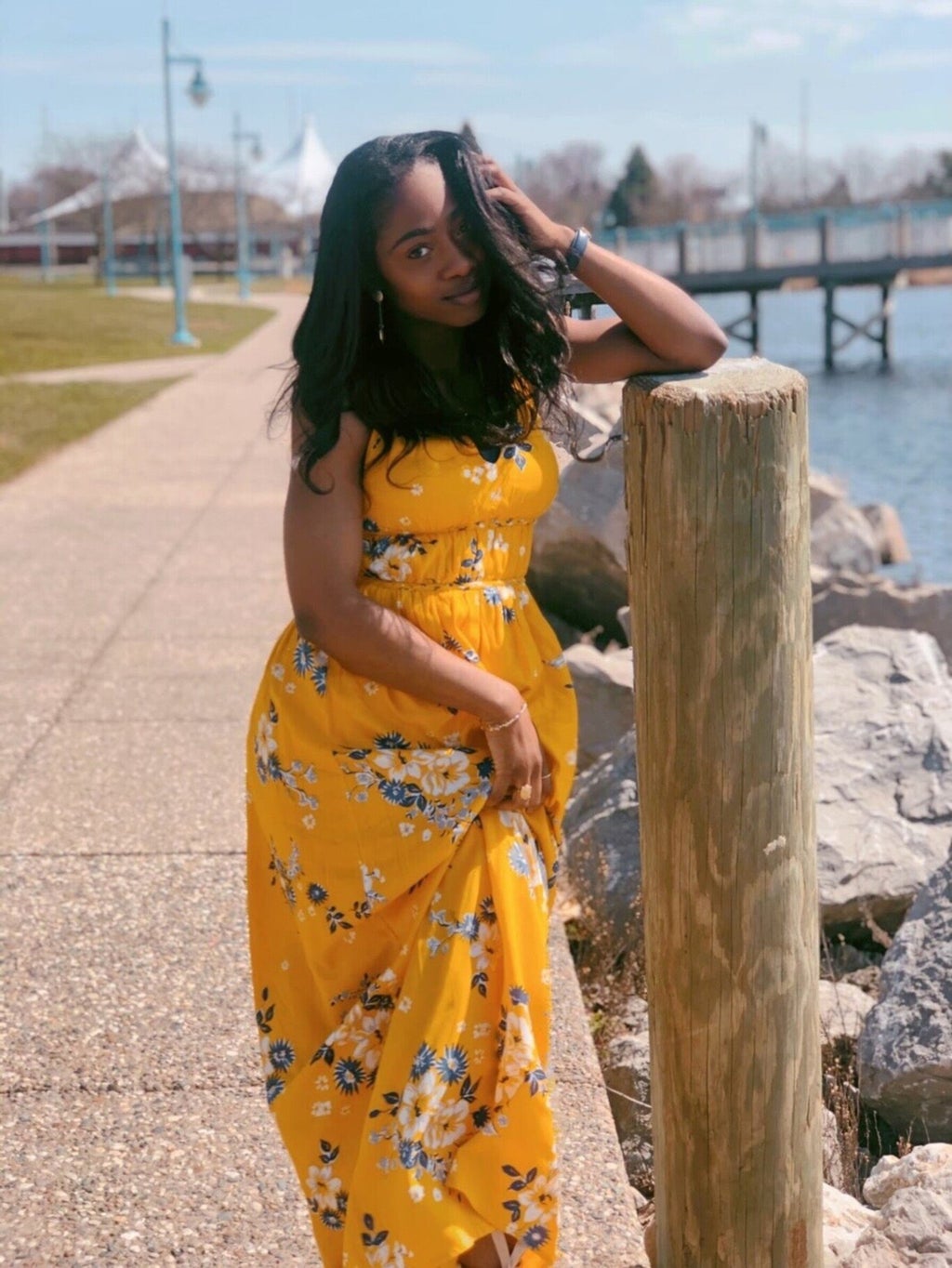 Kiara in yellow dress