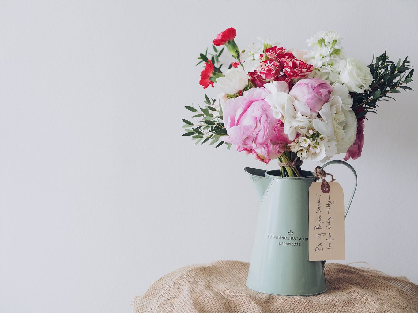 flower vase bouquet