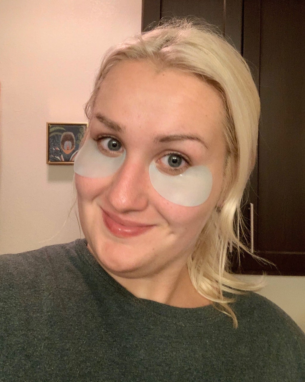 selfie with eye mask