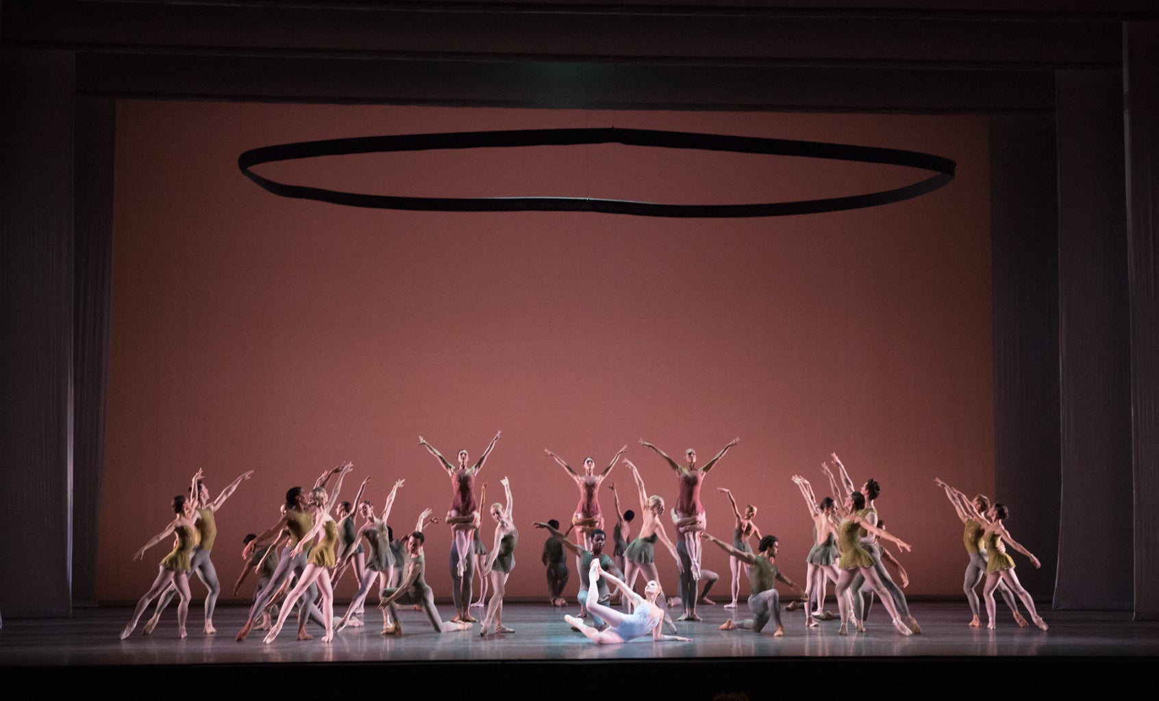 Boston Ballet in Jorma Elo\'s Fifth Symphony of Jean Sibelius; photo by Rosalie O\'Connor, courtesy Boston Ballet