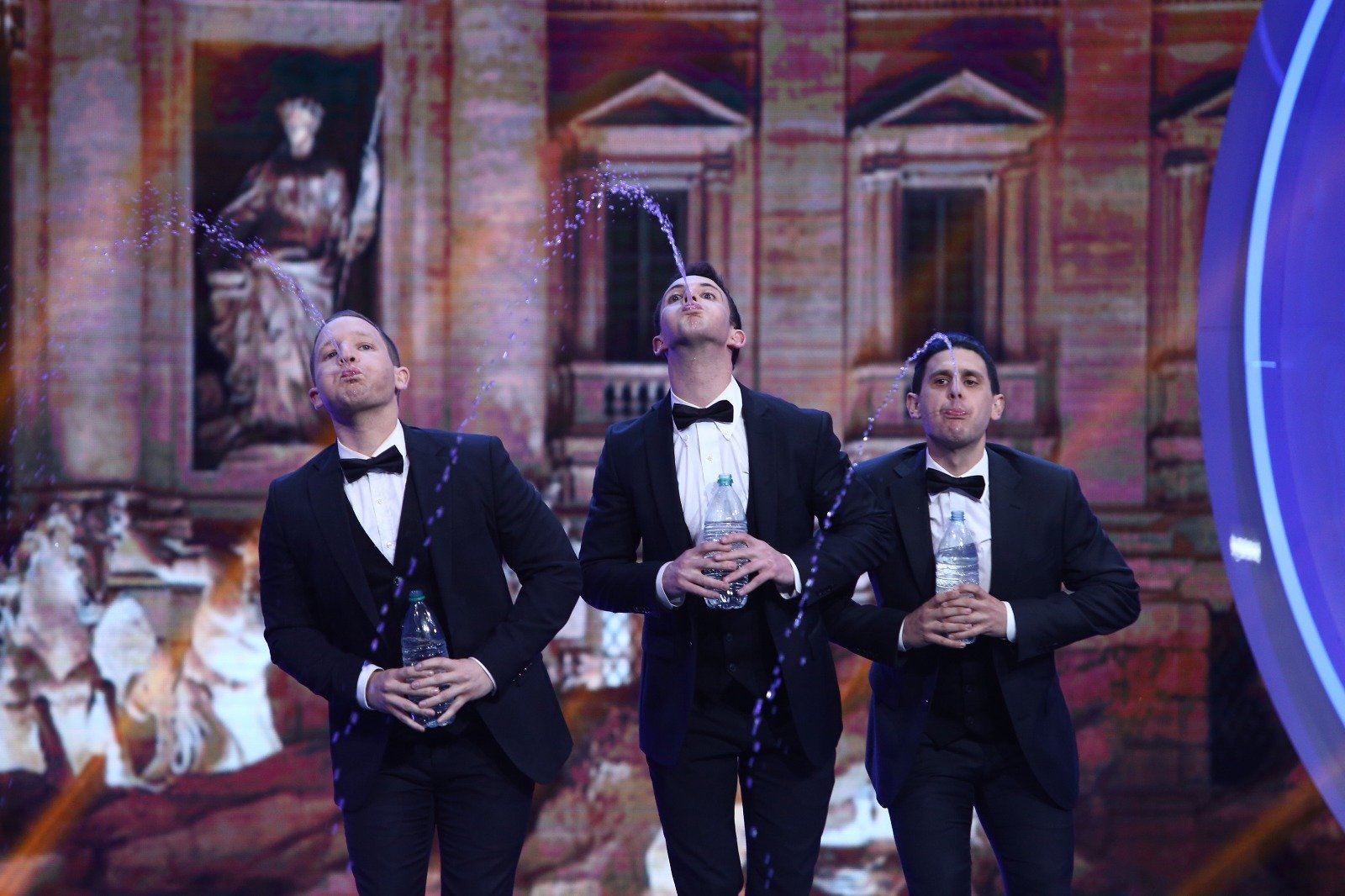 photo20190410014029 3jpg by Human Fountains?width=698&height=466&fit=crop&auto=webp&dpr=4