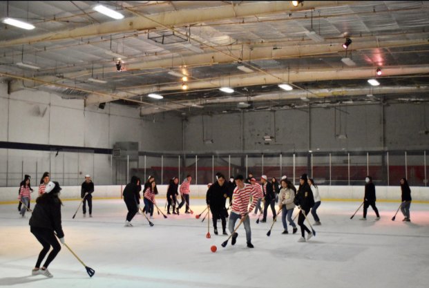 Juniors and Seniors go head to head