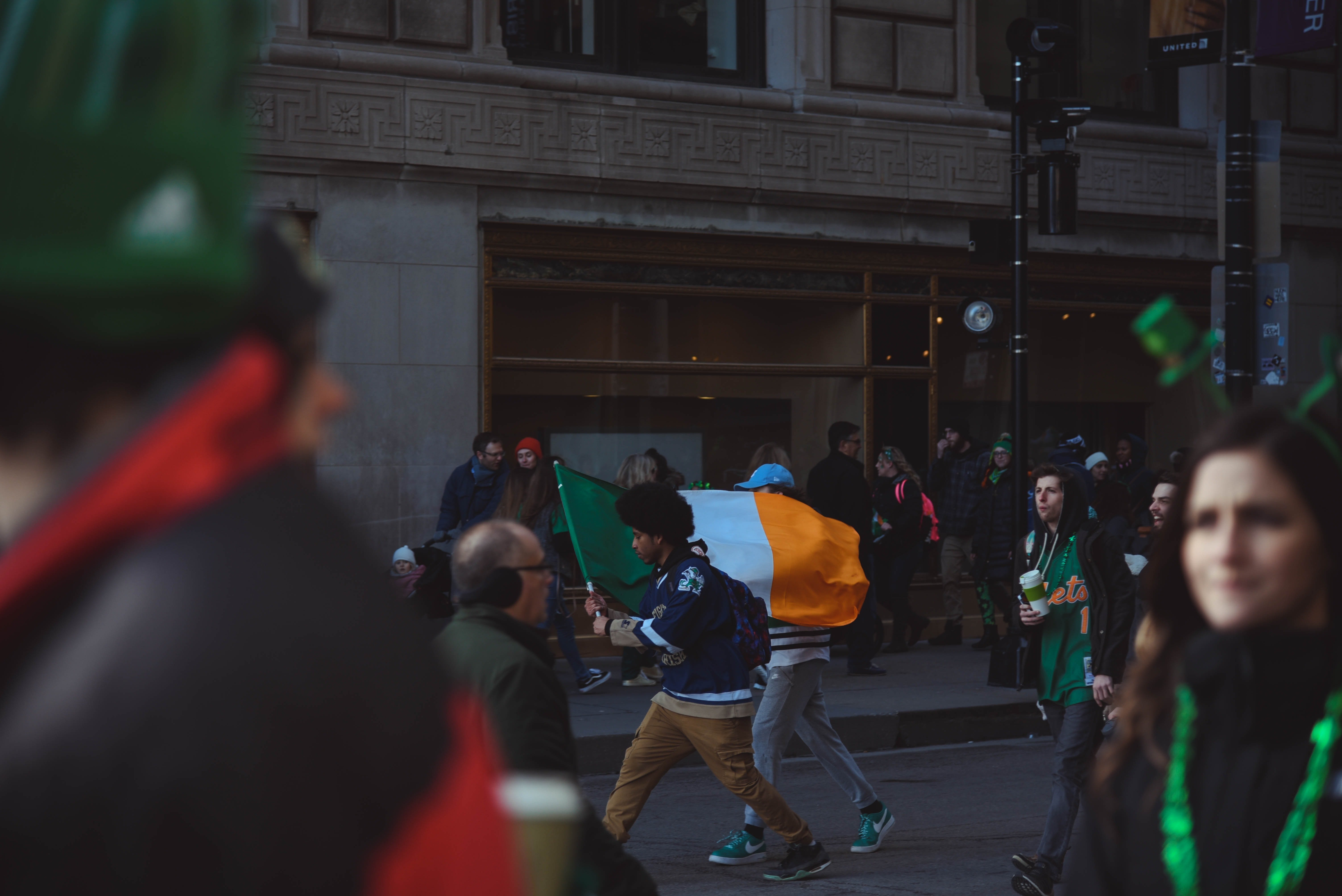 stpaddydayparadejpg by Unsplashgdtography?width=698&height=466&fit=crop&auto=webp&dpr=4