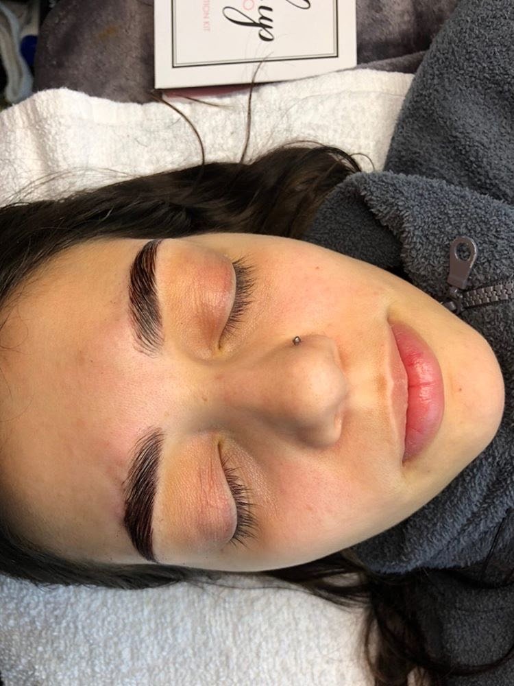 Eyebrow Lamination