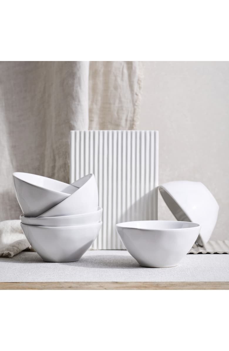 bowls?width=698&height=466&fit=crop&auto=webp&dpr=4