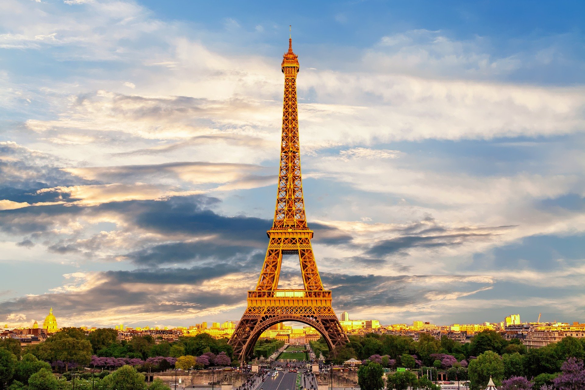 eiffel tower 3349075 1920jpg?width=698&height=466&fit=crop&auto=webp&dpr=4