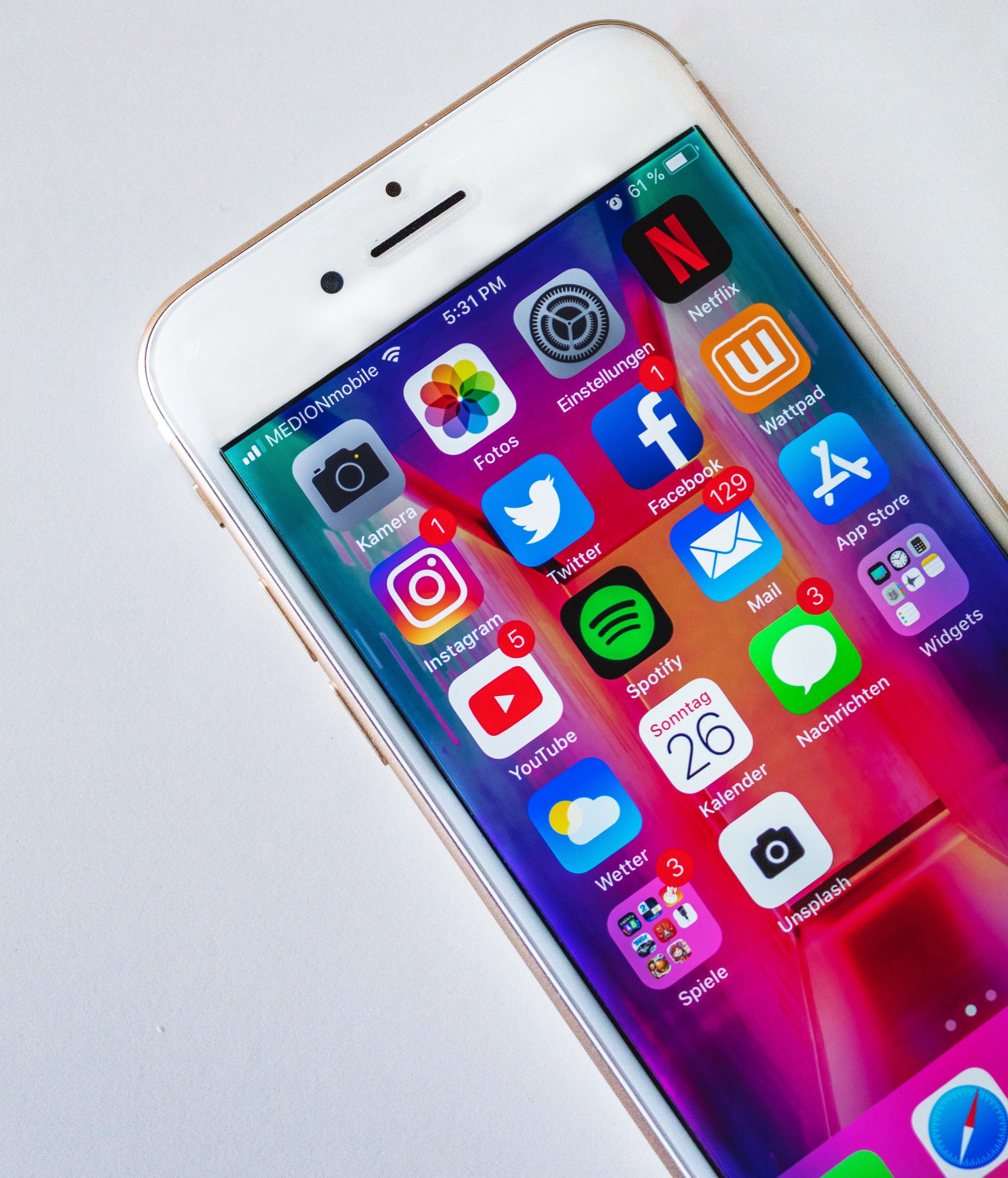 sara kurfess 6lcT2kRPvnI unsplashjpg?width=698&height=466&fit=crop&auto=webp&dpr=4