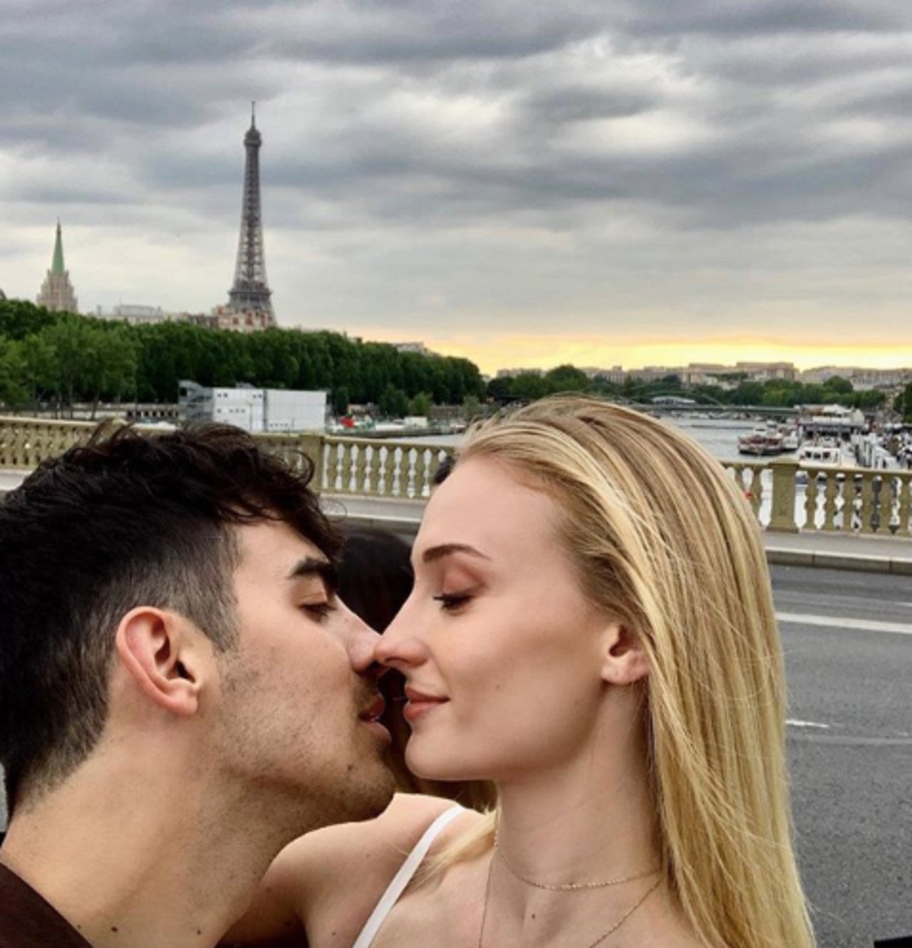 Webpnet resizeimagepng?width=698&height=466&fit=crop&auto=webp&dpr=4