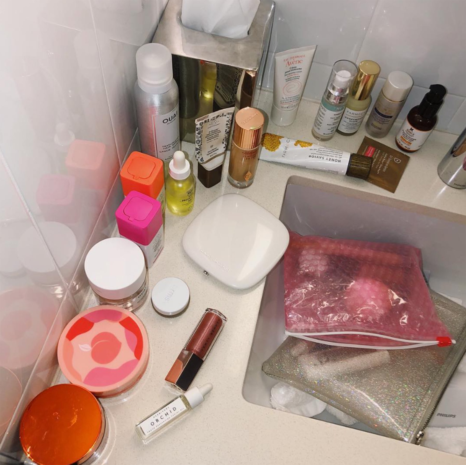 vanityjpg?width=1280&height=854&fit=crop&auto=webp&dpr=4