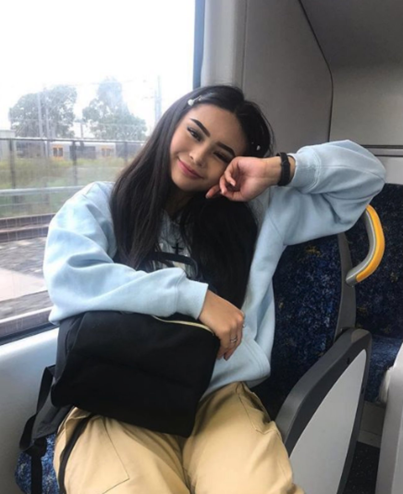 2000sjpg?width=698&height=466&fit=crop&auto=webp&dpr=4