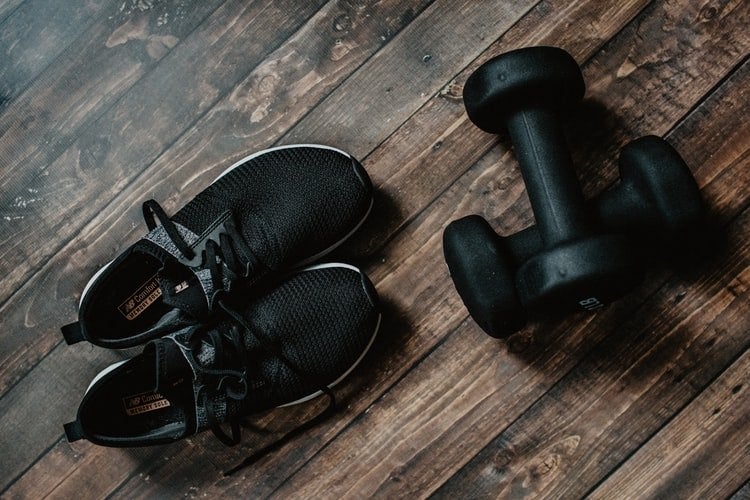 shoes with weights