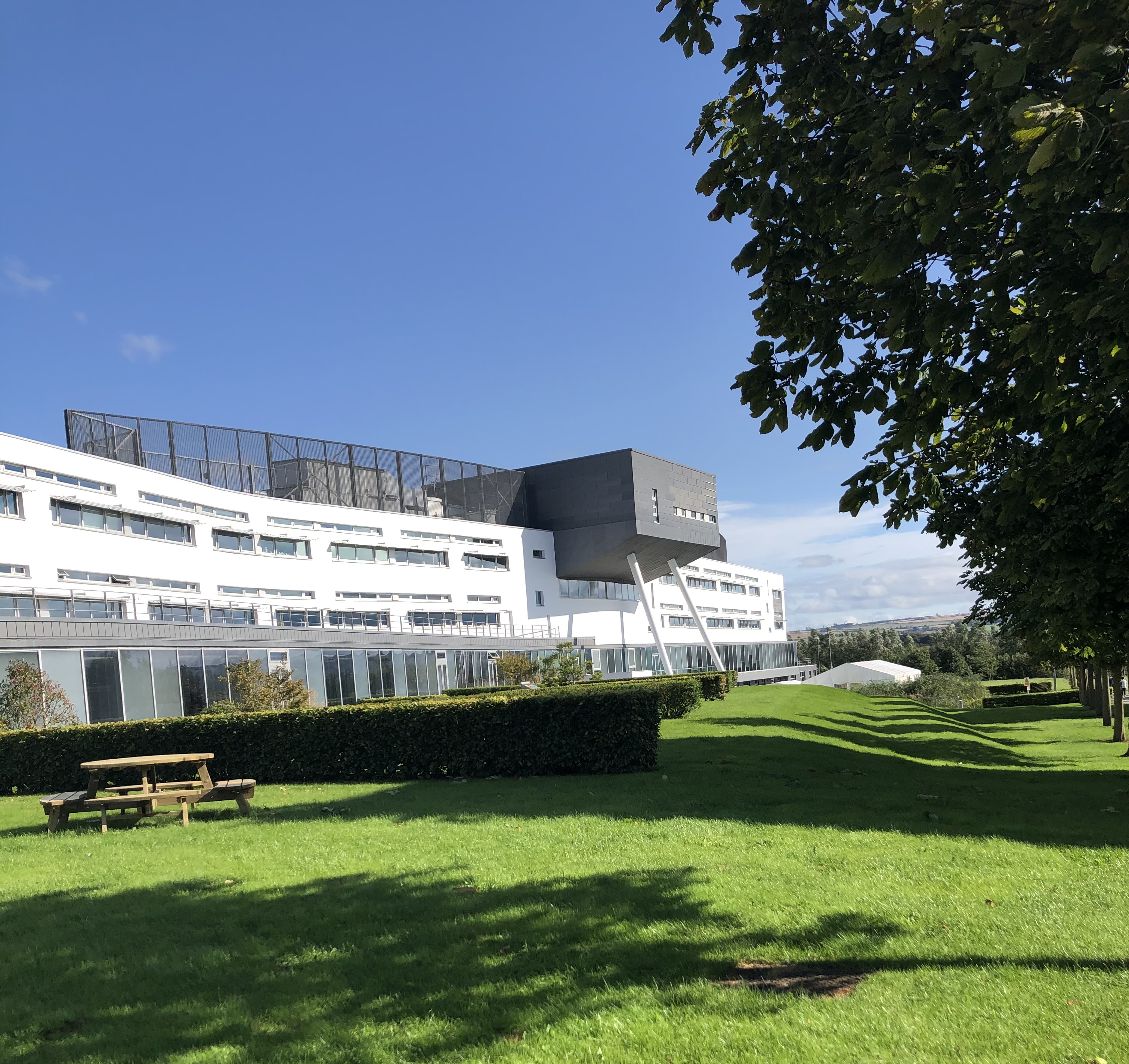 e84e45945be643d9abb25b10124f0eaejpegjpg by Yuno Yamamoto