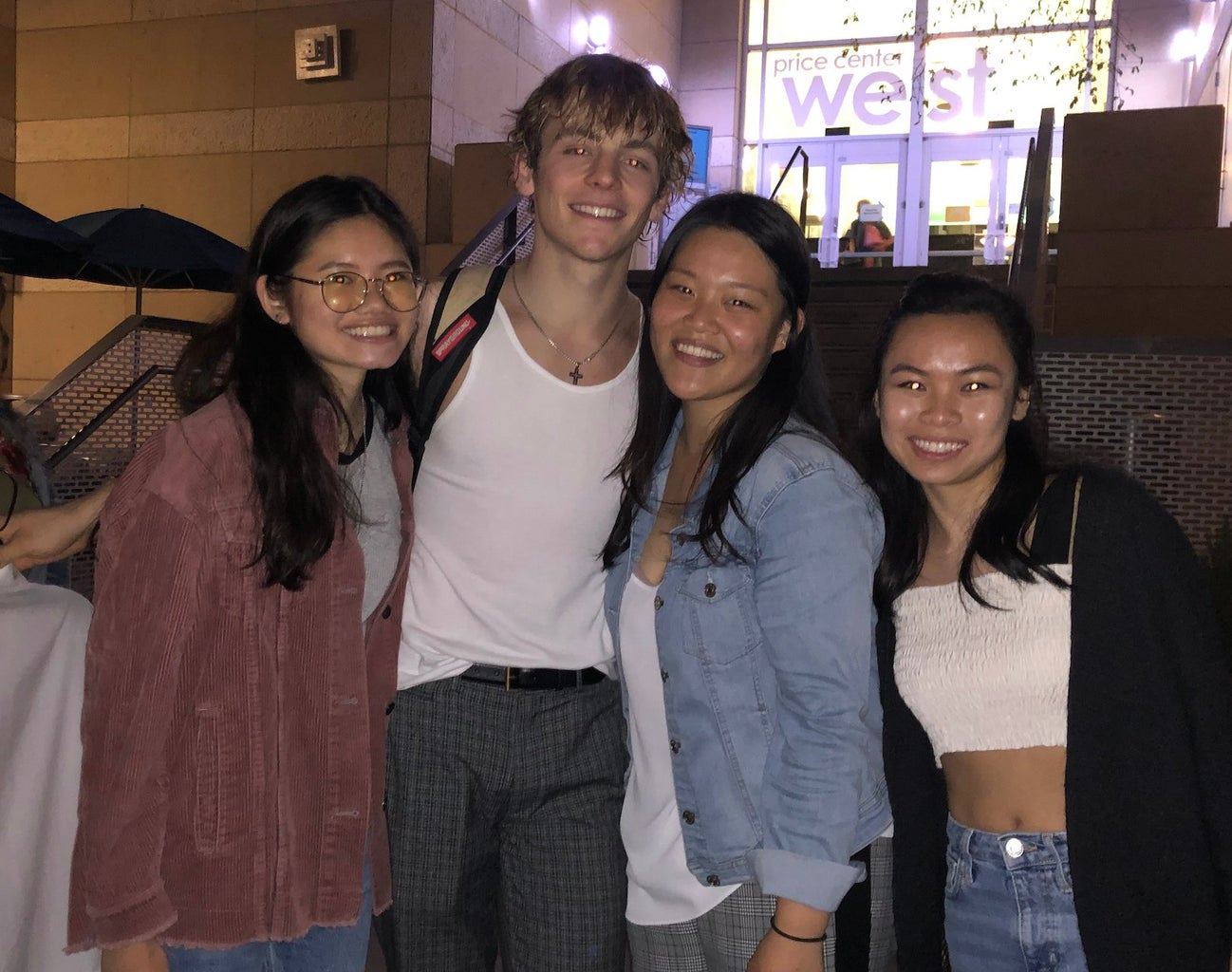 a picture with Ross Lynch