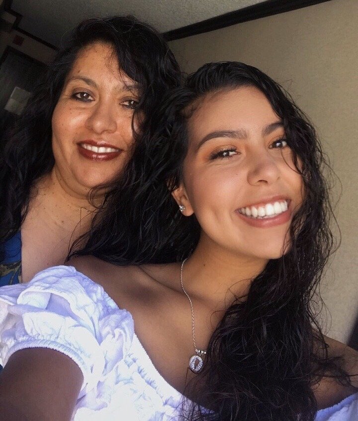 mom and daughter