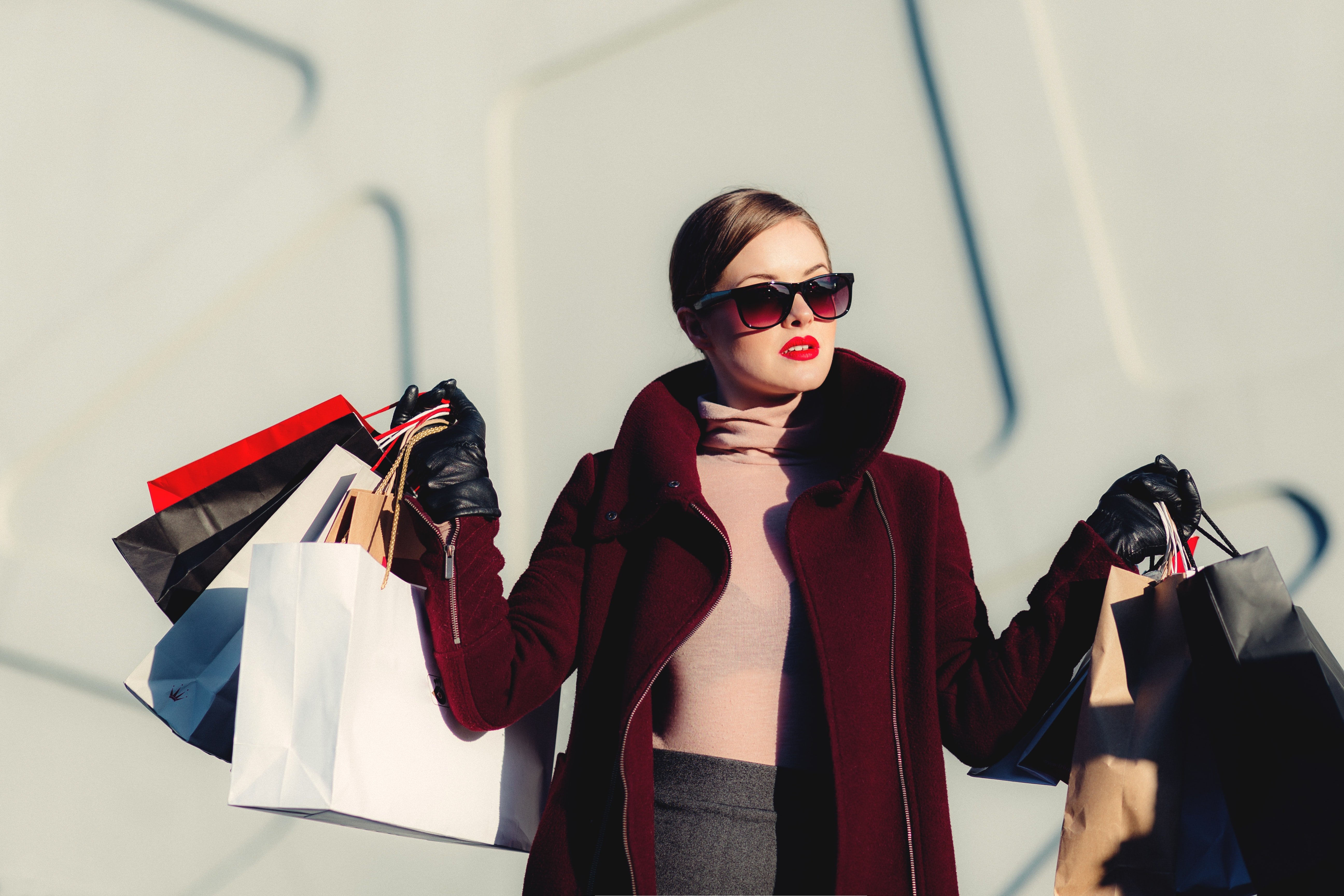 Fashionable person shopping by Unsplash?width=698&height=466&fit=crop&auto=webp&dpr=4