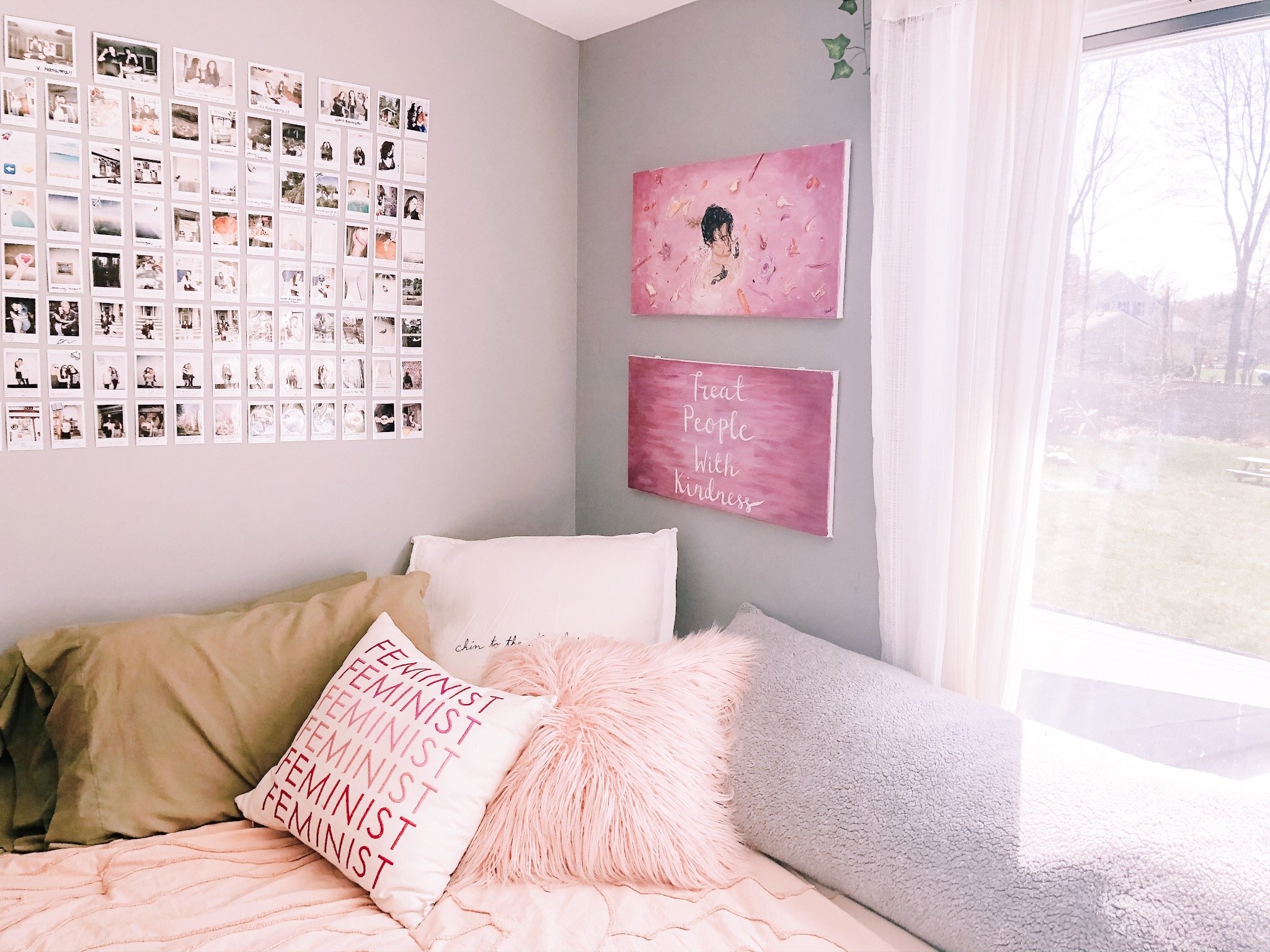pink bedroom by Natalie Held?width=698&height=466&fit=crop&auto=webp&dpr=4