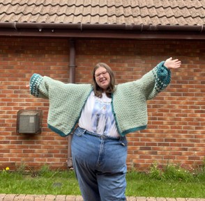 Gertie cardigan 1, outside