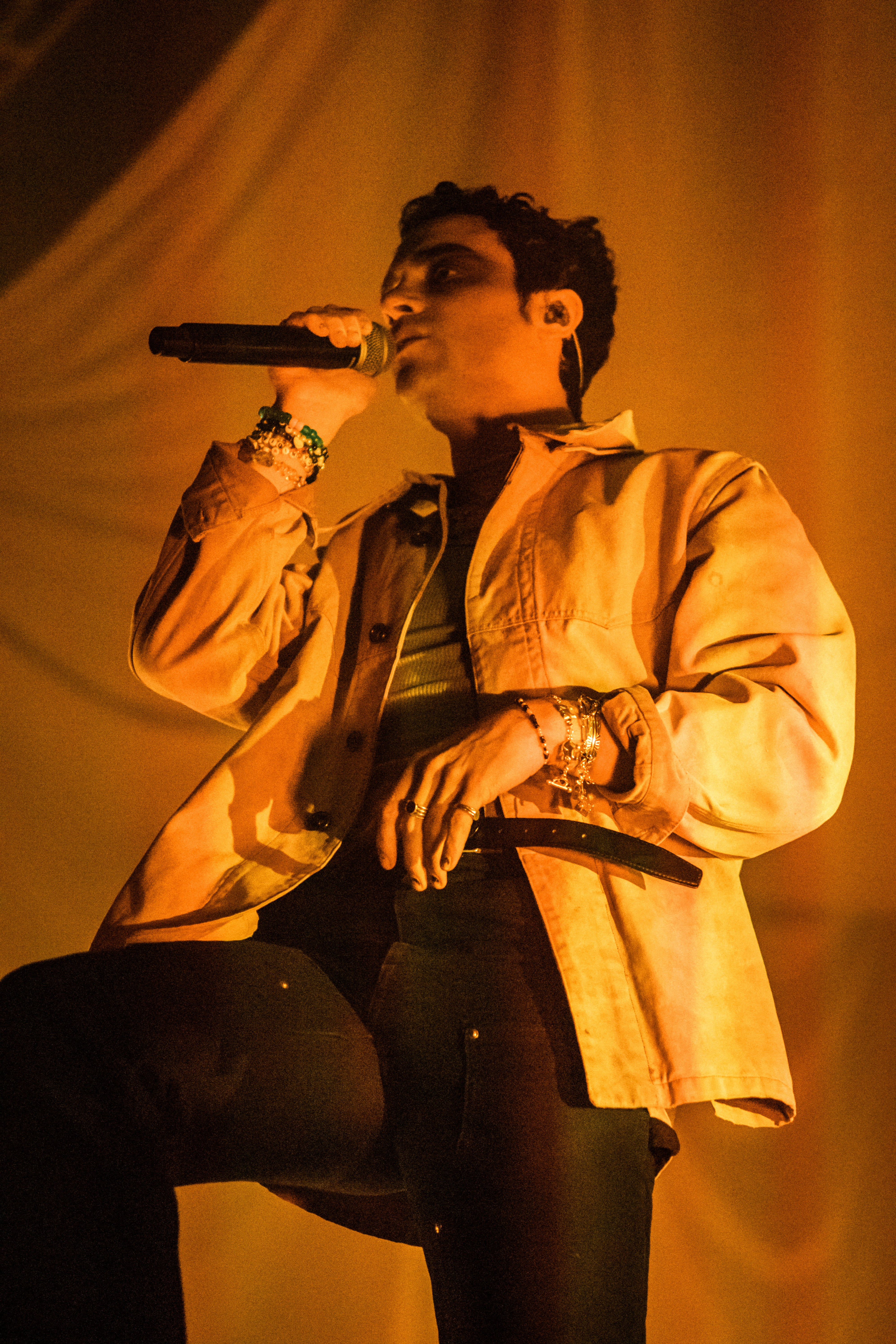 Del Water Gap performing at his concert in New Haven, CT on 3/4/2026