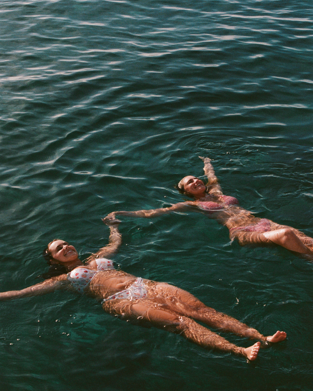 Hollister Swimsuits Water?width=1024&height=1024&fit=cover&auto=webp&dpr=4