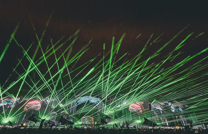 Green laser lights coming from EDC stage