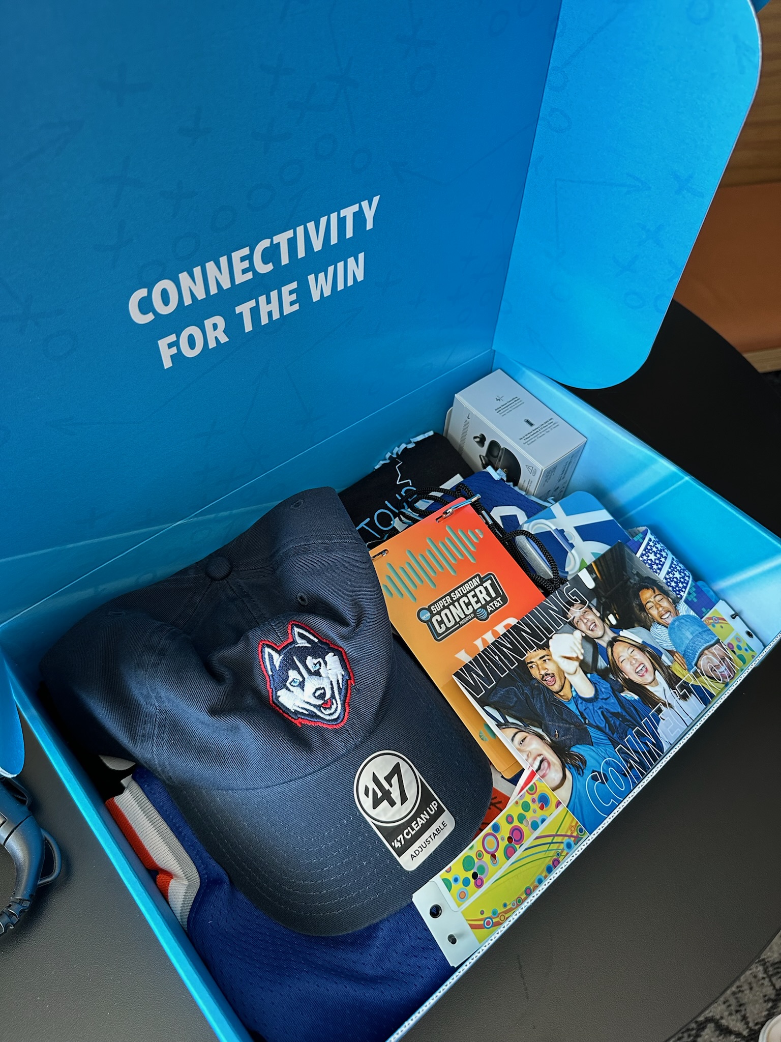 PR BOX