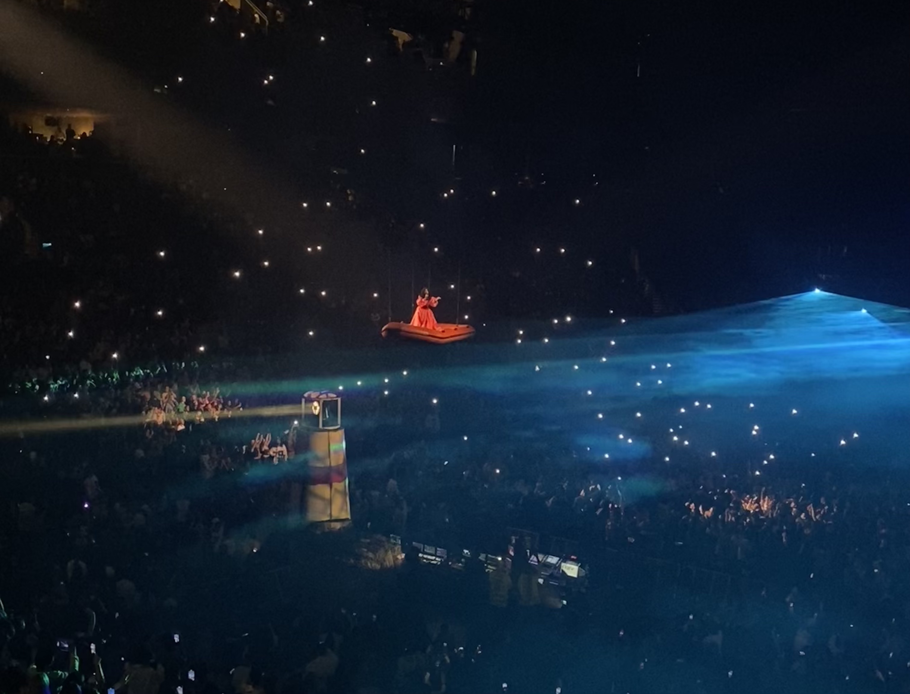 Photo of SZA performing in concert