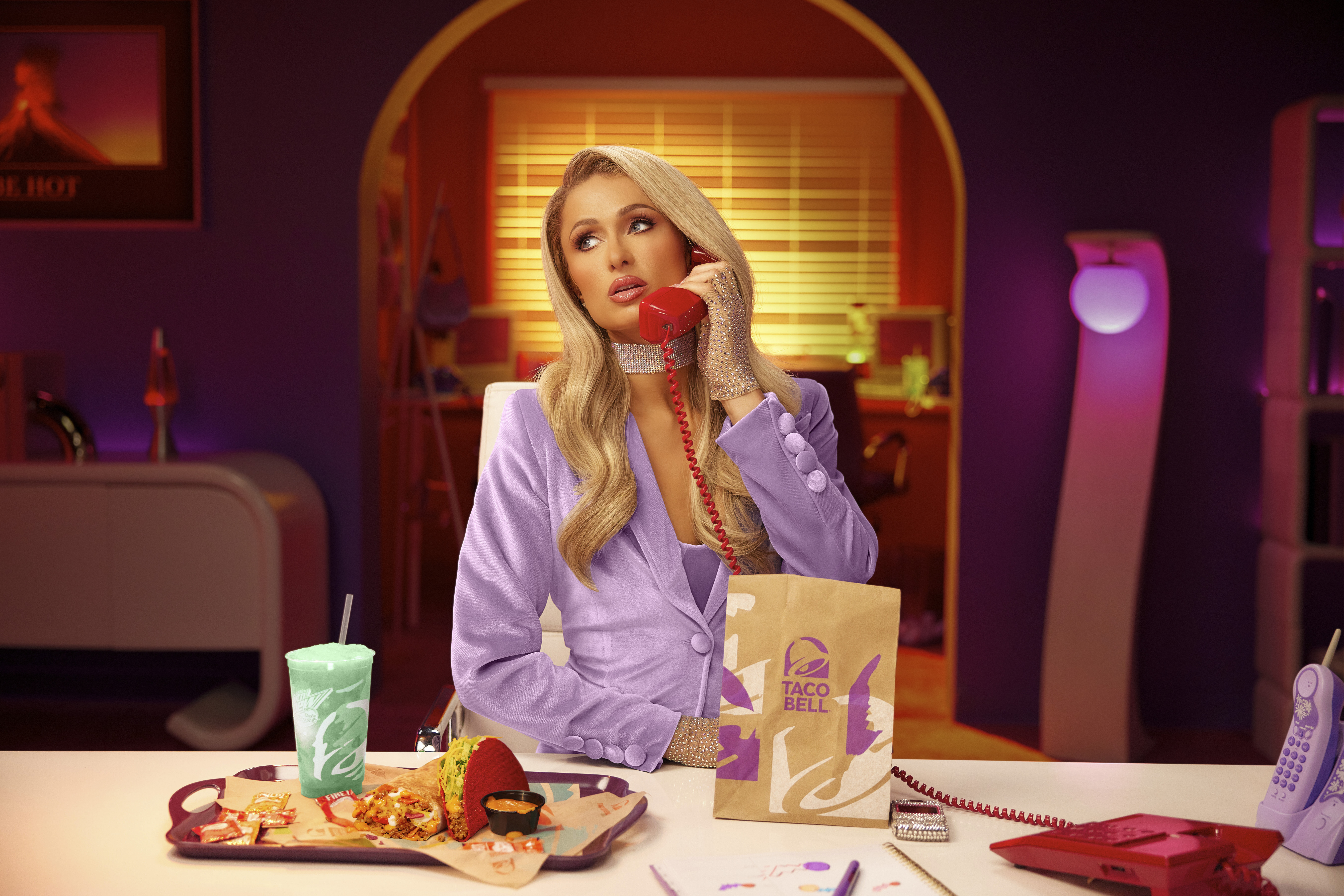 paris hilton x taco bell