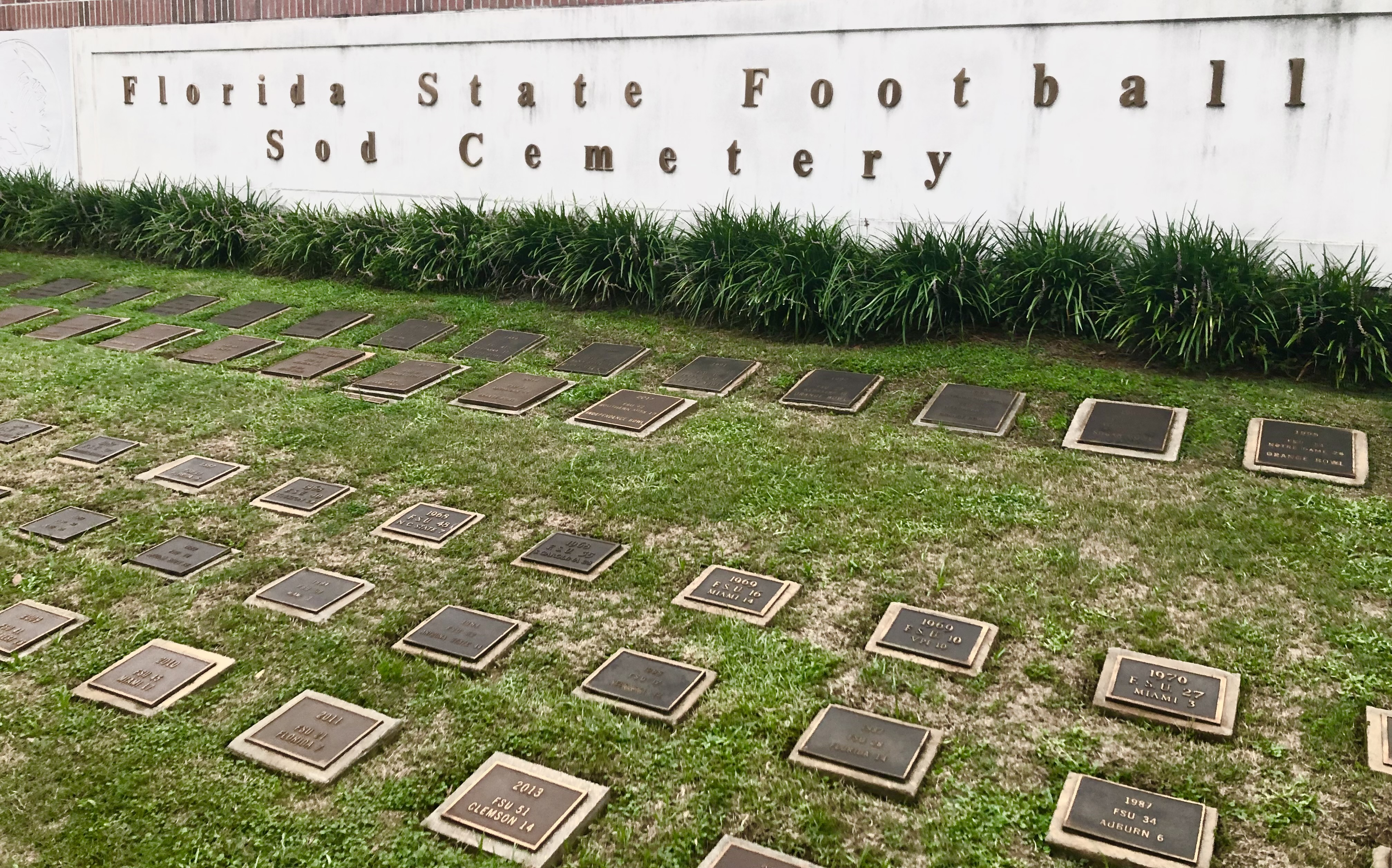florida state football sod cemetary