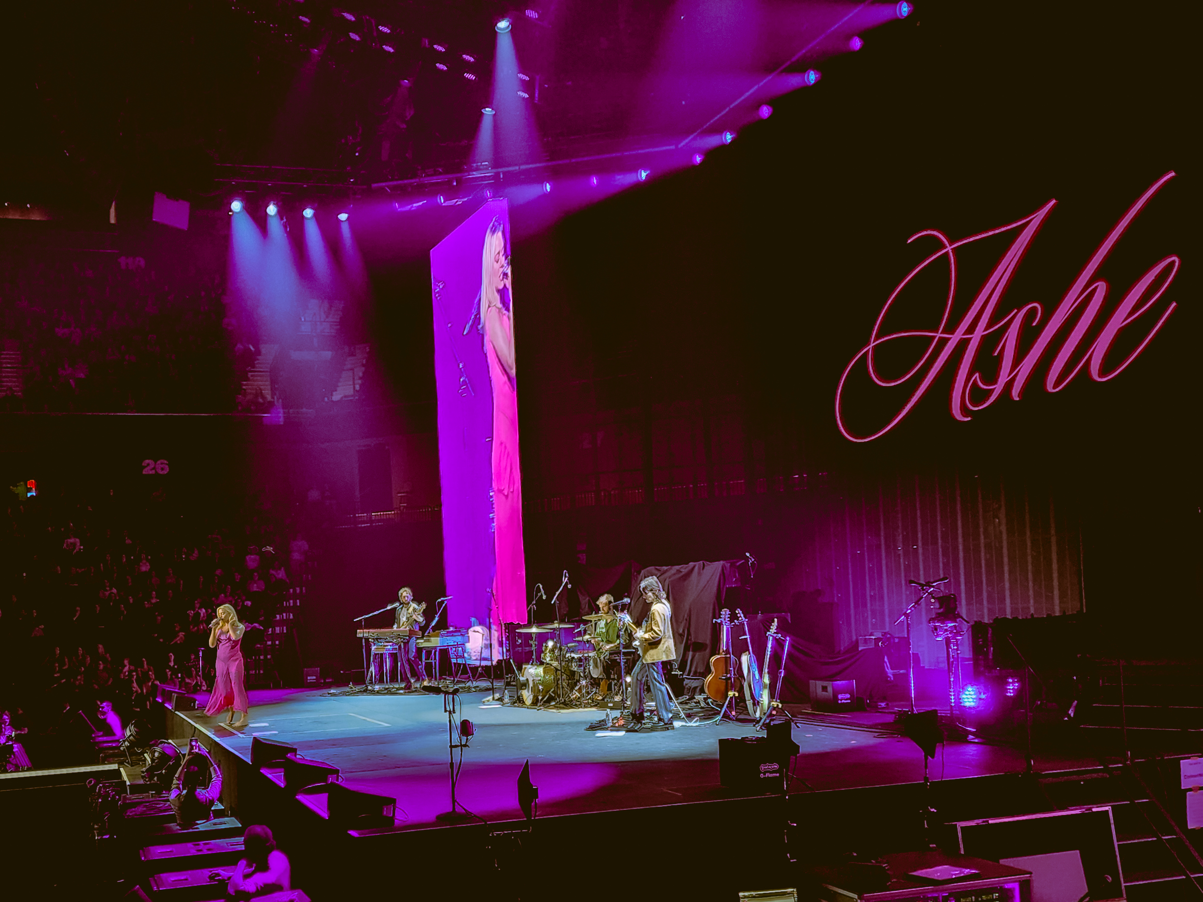 Ashe performing at Mohegan Sun Arena in Uncasville, CT on 2/14/25, opening for Kelsea Ballerini\'s show during Kelsea Ballerini LIVE ON TOUR