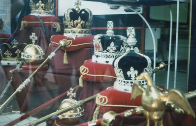 Crowns and scepters from the British Monarchy