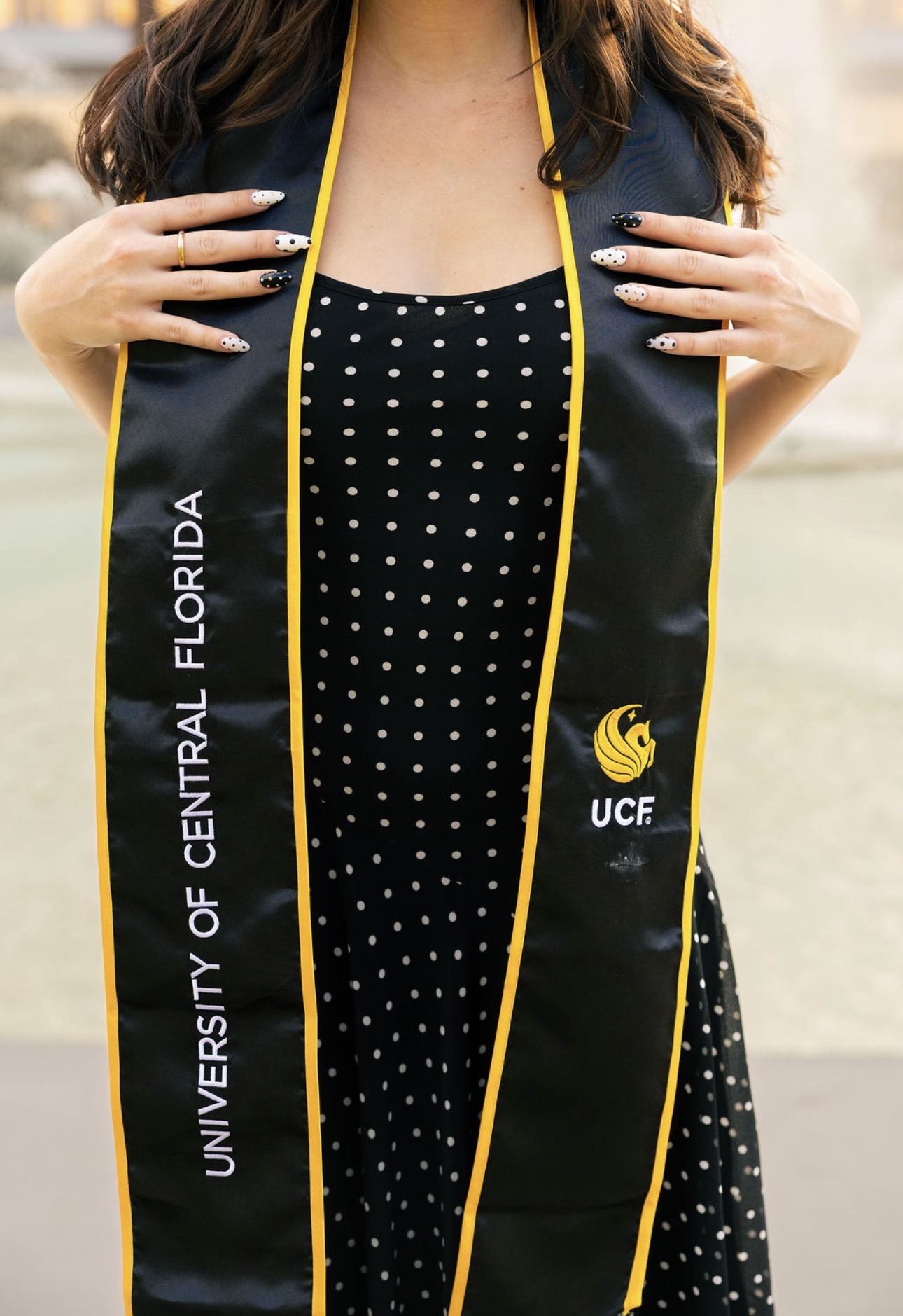 Grad Poses - Grad photos article for the girlies -  Katie Powell Resubmission with written approval by photographer