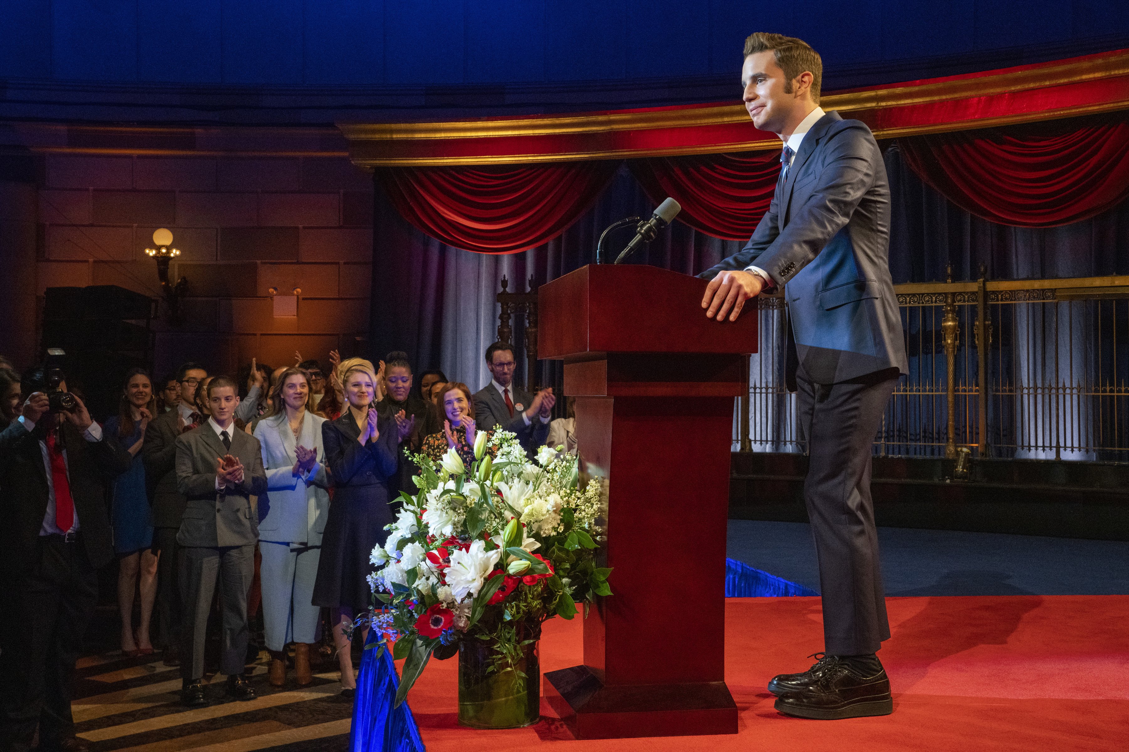 POLITICIAN 207 Unit 00202R