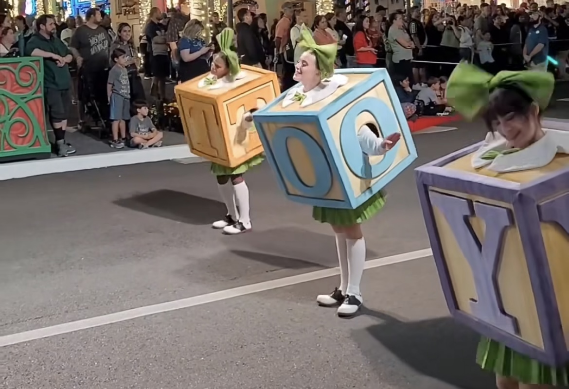 Photo of \'TOY\'s at Universal\'s Holiday Parade