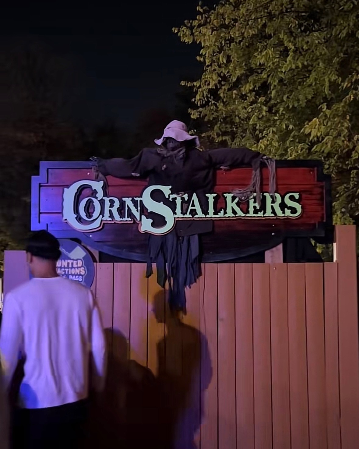 Canada\'s Wonderland halloween haunt \