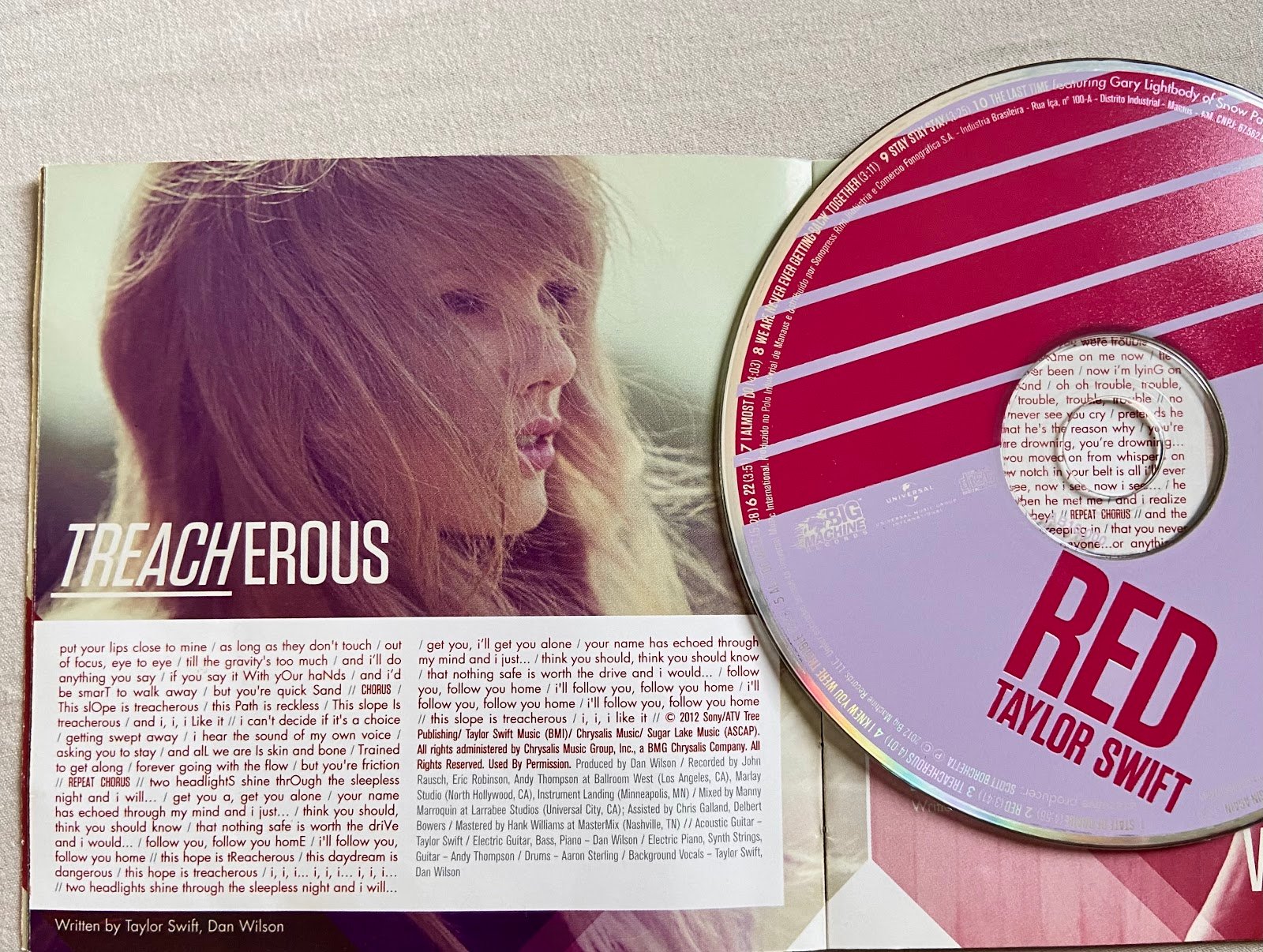 rafaela taylorswift1jpegjpg by Rafaela Pontes?width=698&height=466&fit=crop&auto=webp&dpr=4