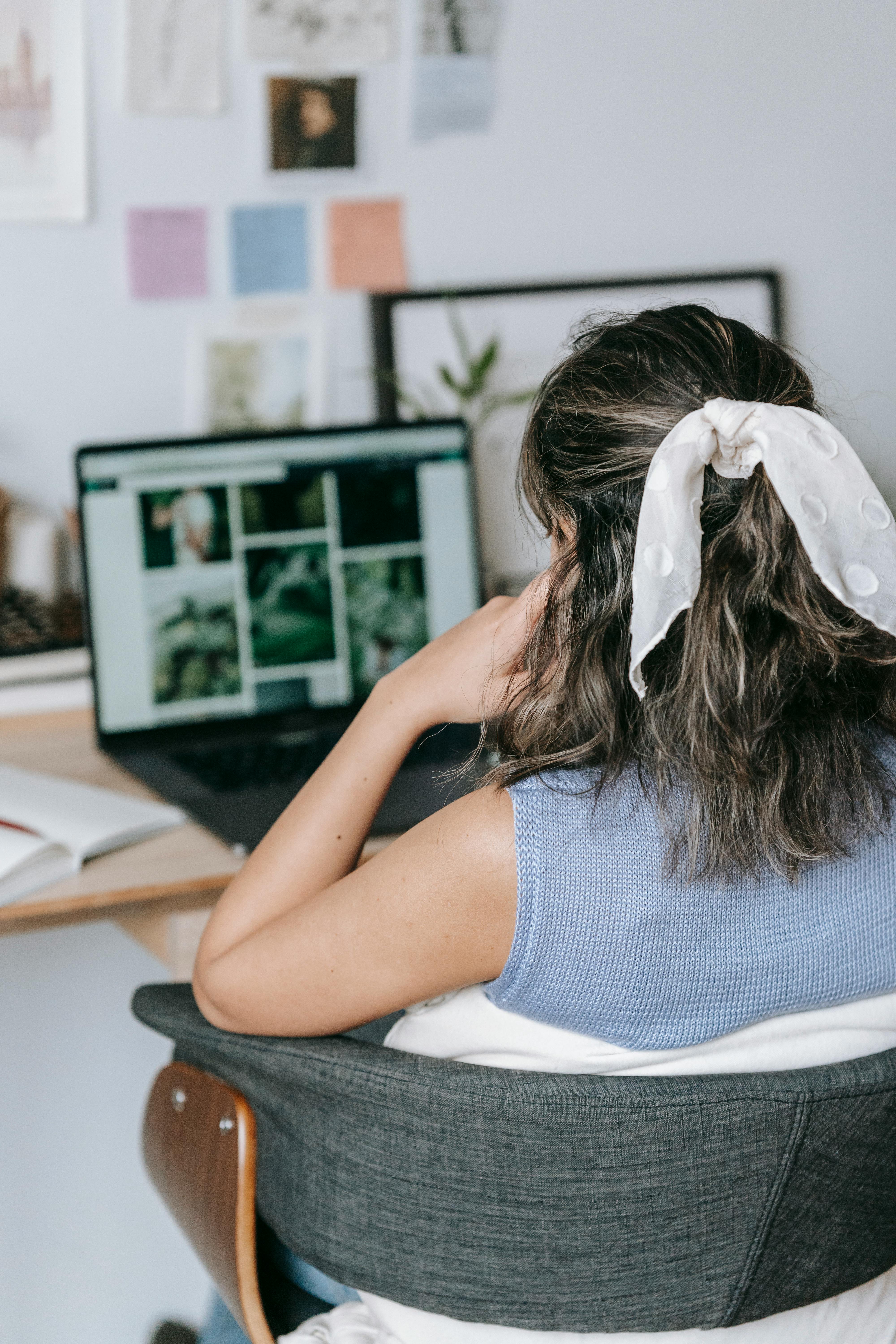 Girl with bow on hair