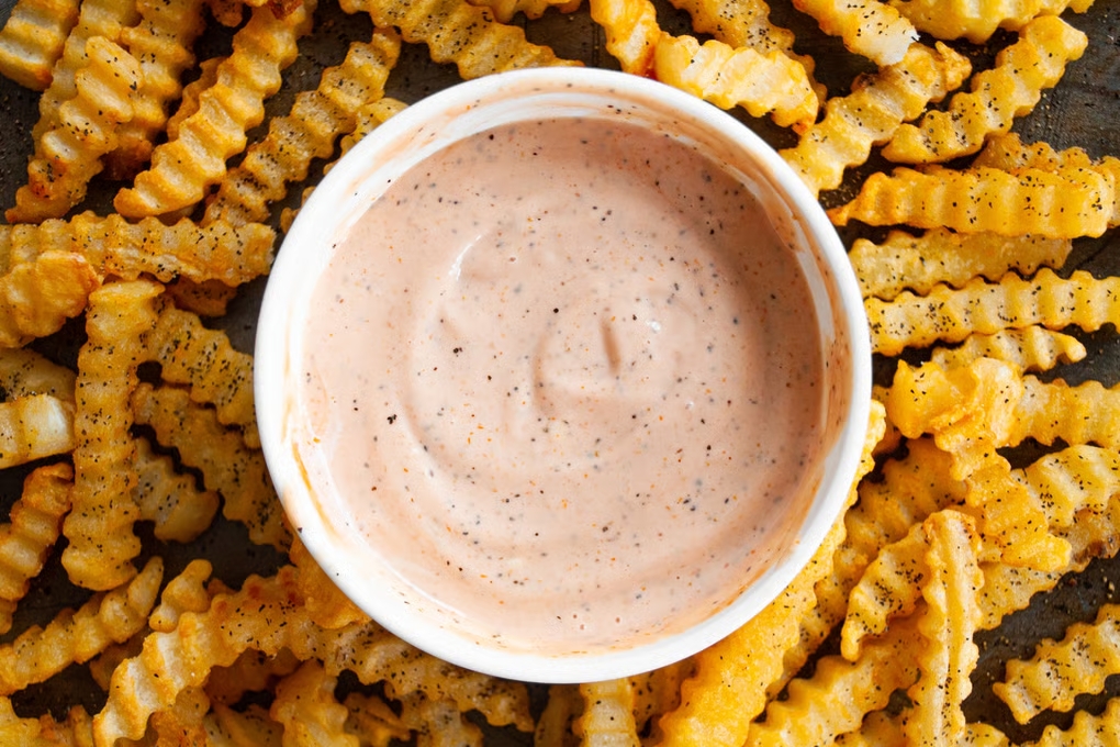 copycat raising canes sauce recipe?width=698&height=466&fit=crop&auto=webp&dpr=4