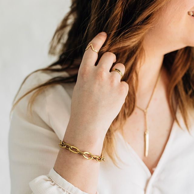 tenthousandvillages?width=1024&height=1024&fit=cover&auto=webp&dpr=4