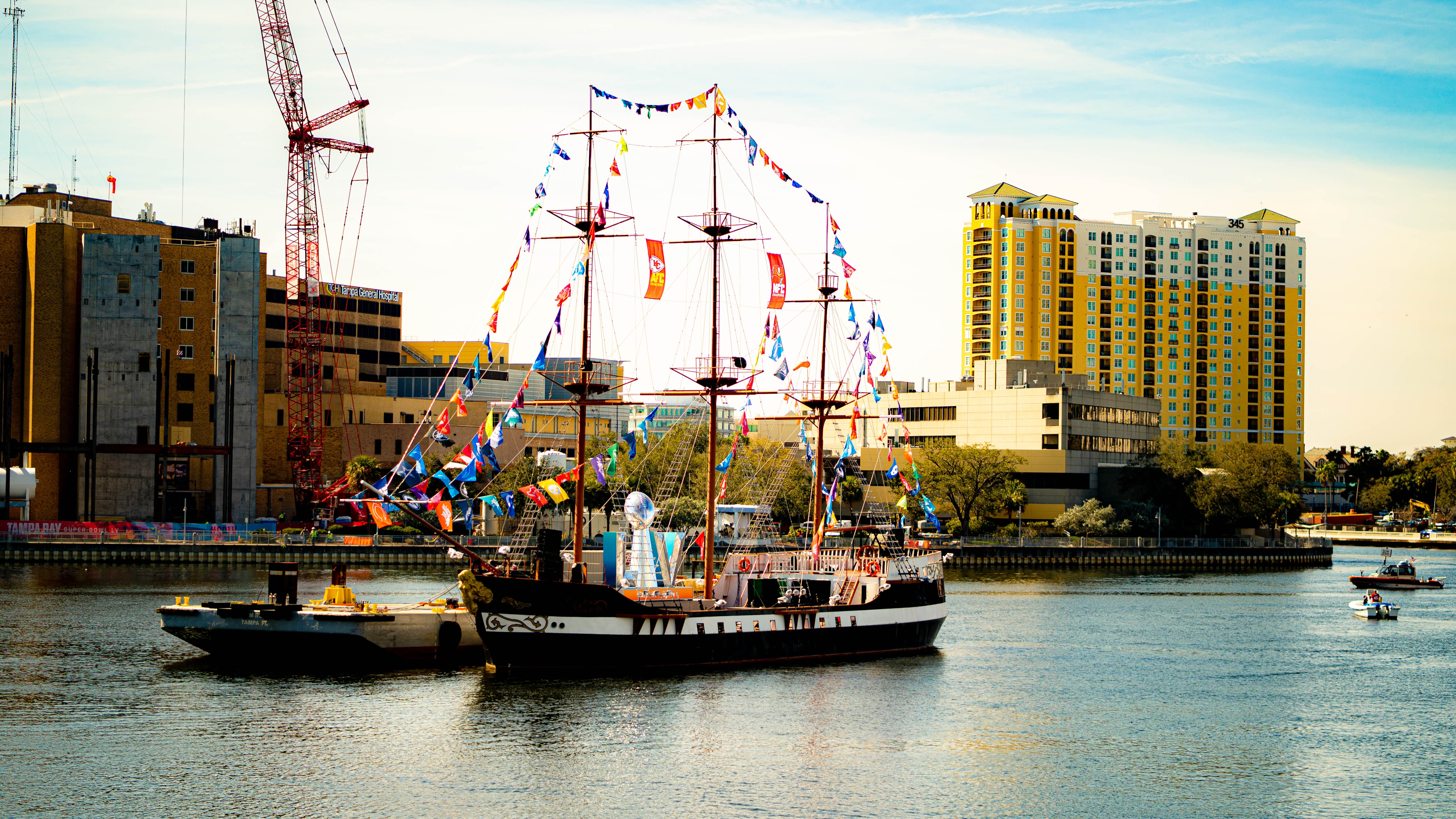 jpirate shipjpegjpg by Unsplash?width=698&height=466&fit=crop&auto=webp&dpr=4