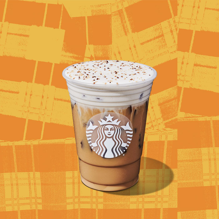 Starbucks\'s Pecan Crunch Oatmilk Latte