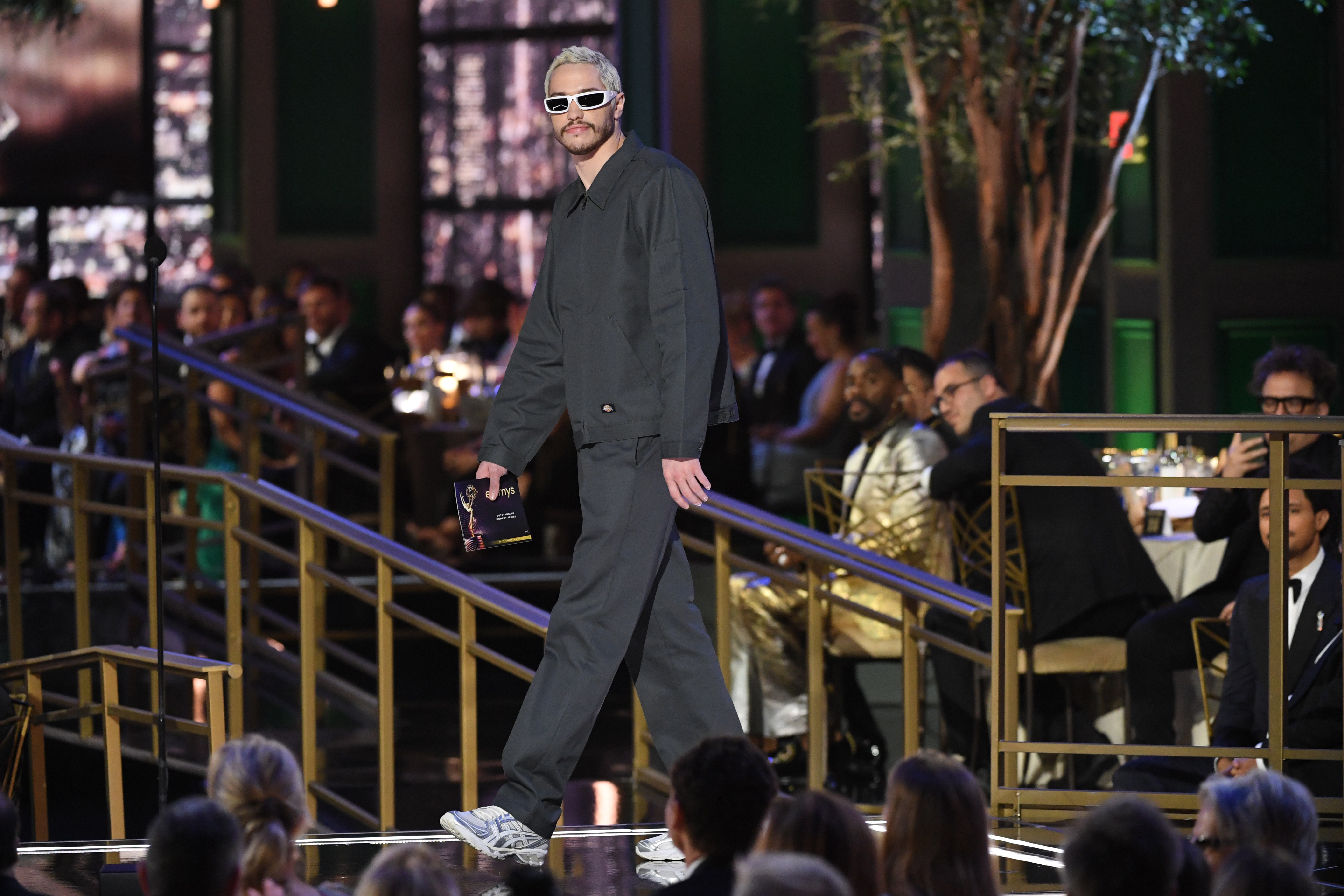 pete davidson at the 2022 emmys