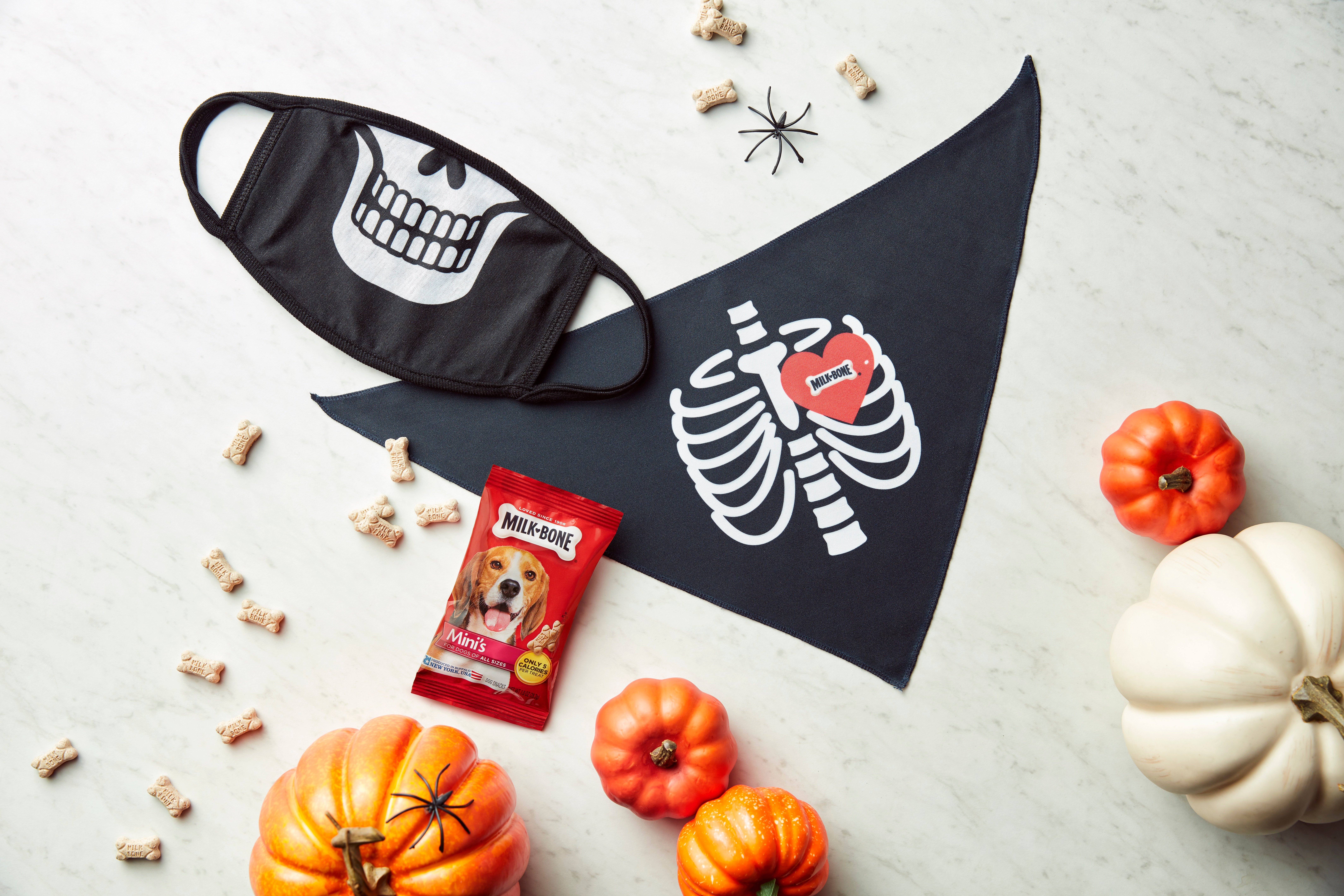 MB MaskBandana Skeletons Treats Sm 1 A