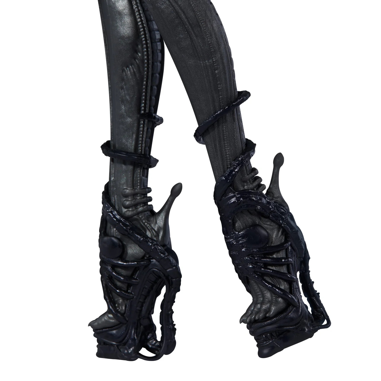 Xenomorph Skullector Doll closeup of heels and legs