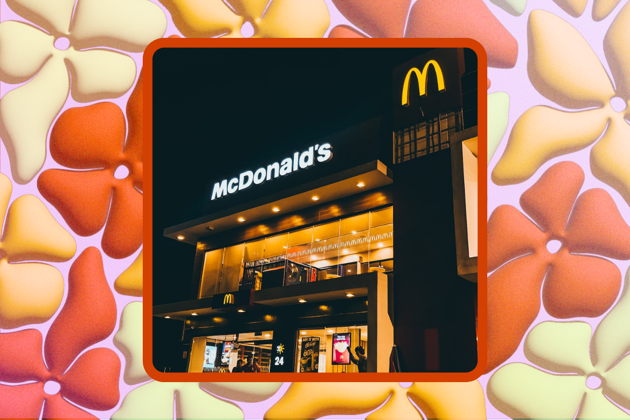 chain restaurants open thanksgiving 2023?width=698&height=466&fit=crop&auto=webp&dpr=4